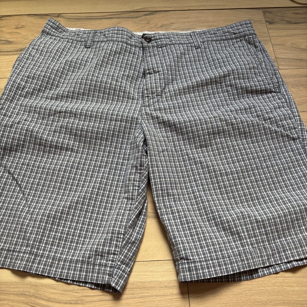 Dockers Mens 38 Gray White Gingham Plaid Cotton Flat Front Shorts Casual Summer